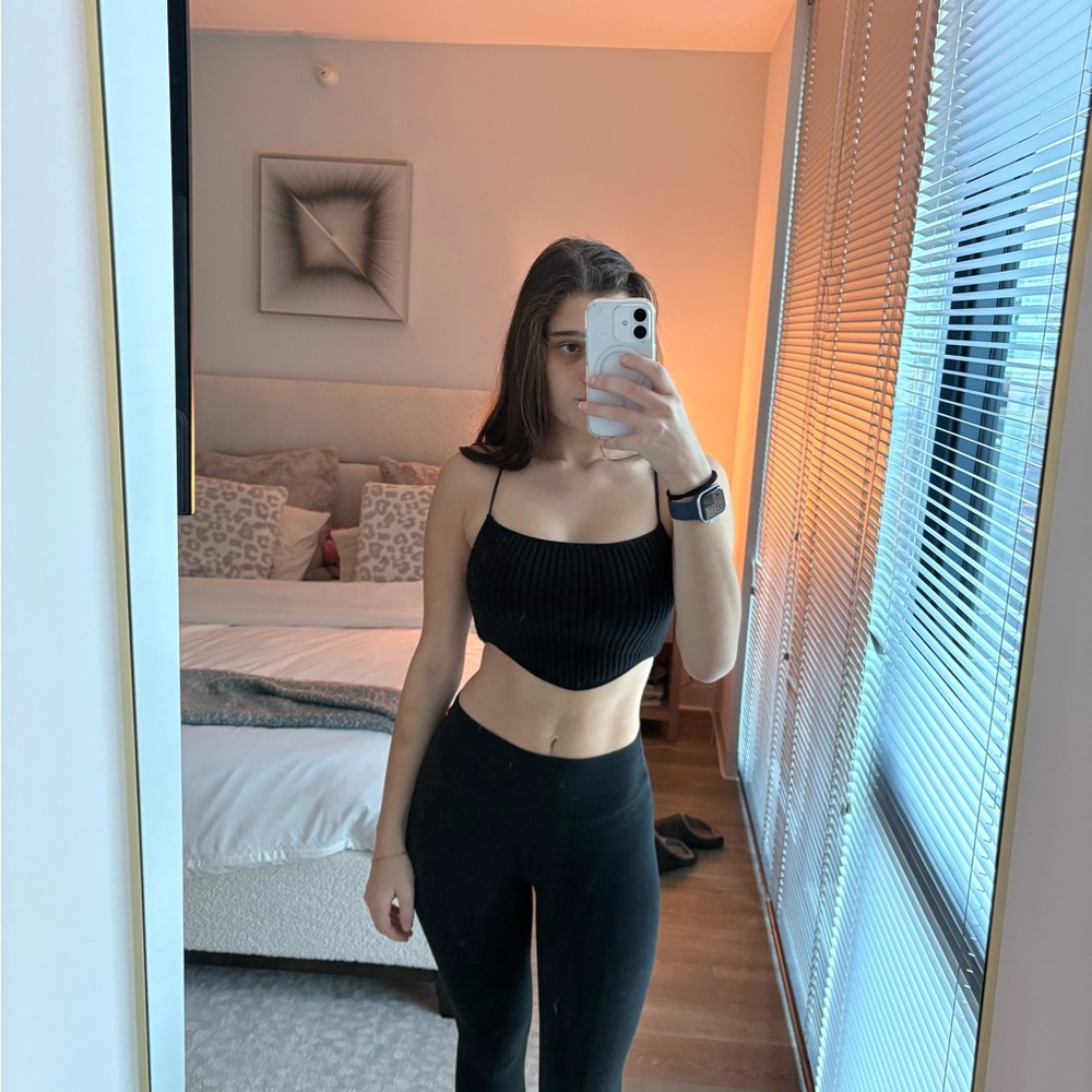 Black Ribbed Crop Top